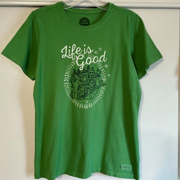 Life Is Good Green Holiday Short Sleeve T Shirt Jake & Rocket Dog Sledding S - Picture 2 of 5